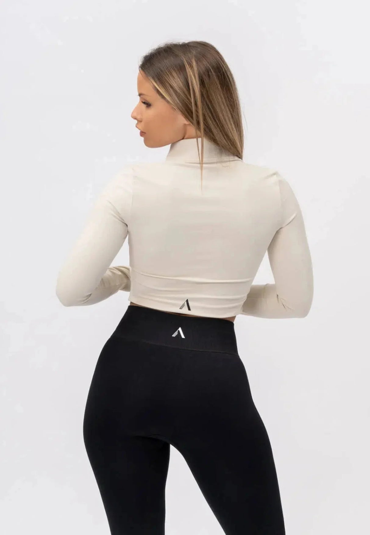 A CHIC Cropped Jacket - White - workoutbrands.com