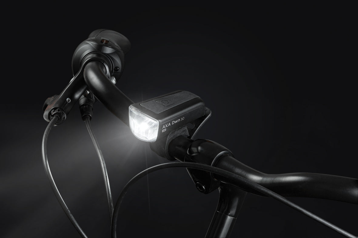 Strålkastare AXA Dwn Front 50 Lux USB