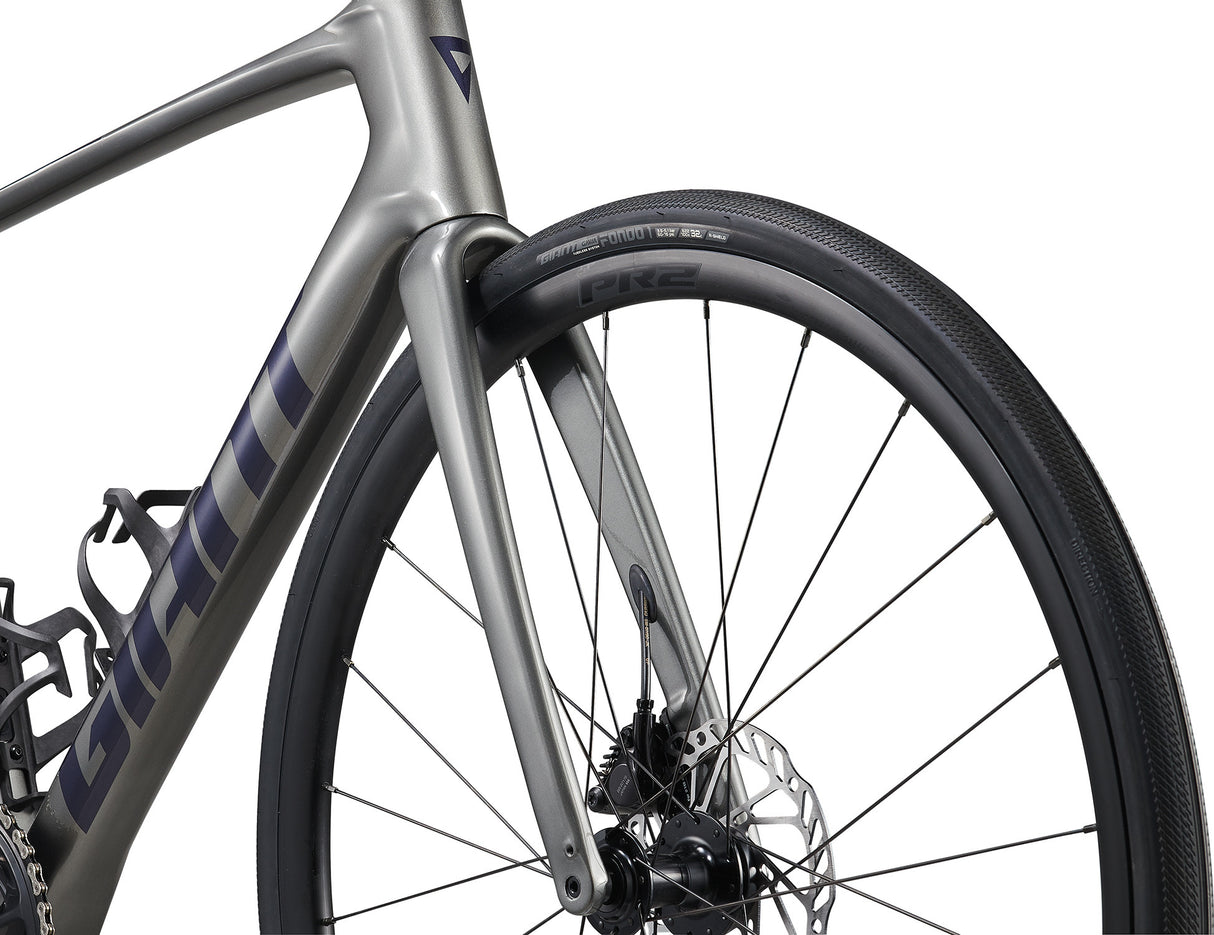 Landsvägscykel GIANT Defy Advanced 1, Charcoal/Milky Way
