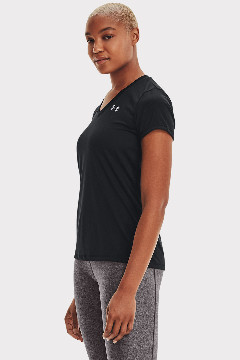 UA Tech SSV Solid V-Neck - Black - workoutbrands.com