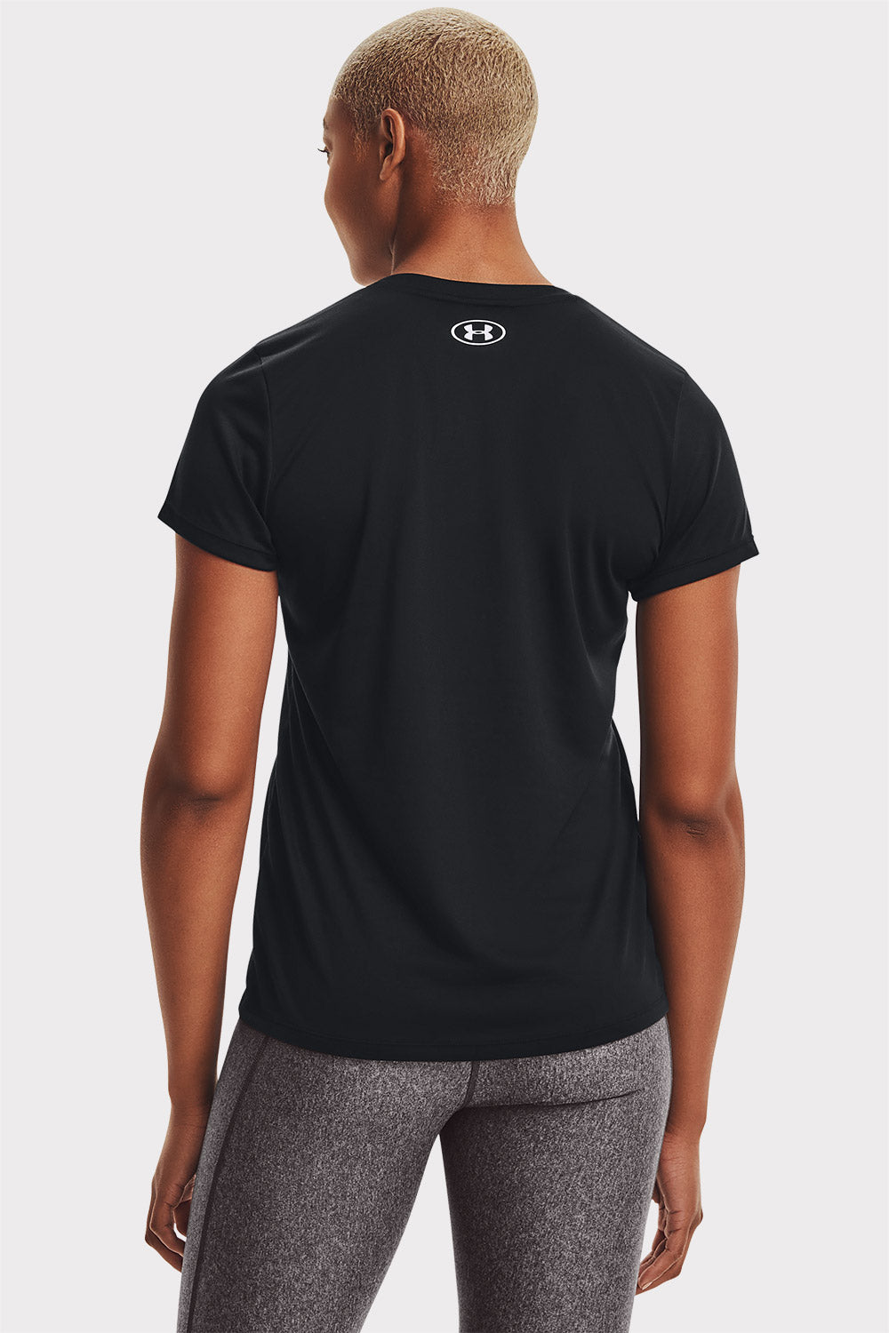 UA Tech SSV Solid V-Neck - Black - workoutbrands.com