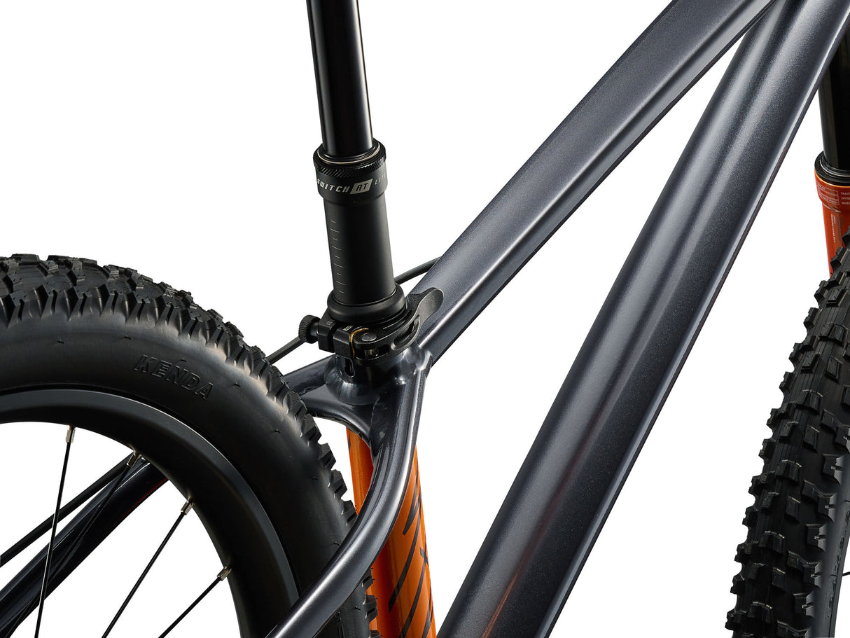 Barncykel GIANT STP 24 (2026) Svart Krom