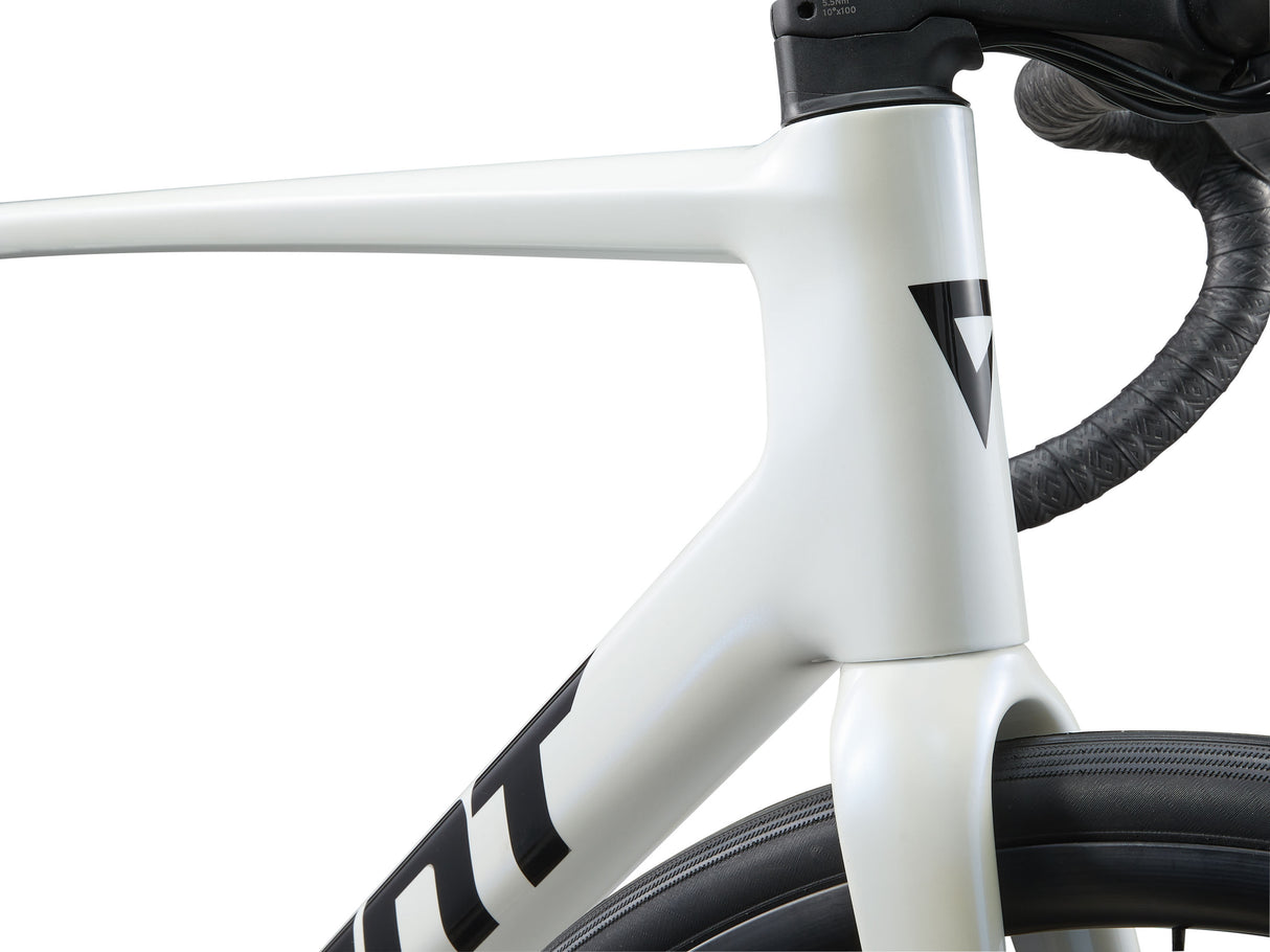 Landsvägscykel GIANT TCR Advanced 2 PC, Illusion White