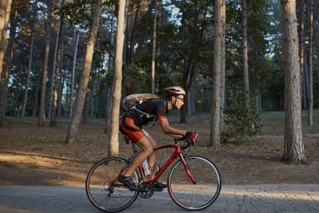 Den ultimata guiden till allroundcykling på väg och grus