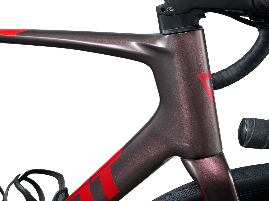 Landevejscykel GIANT Defy Advanced 2, Tiger Red