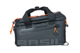 Cykelväska BASIL Miles Tarpaulin 8L, svart-orange