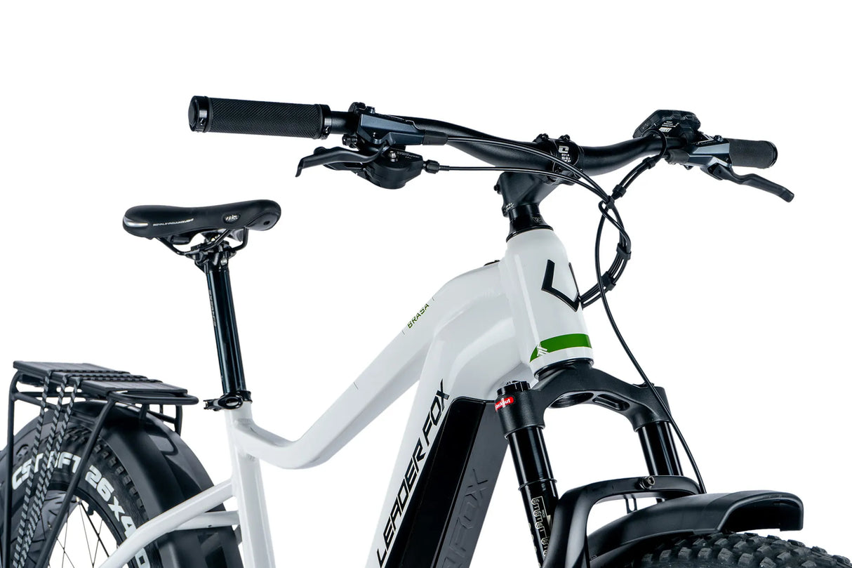 Elcykel fatbike LEADER FOX Brasa 26": Vit