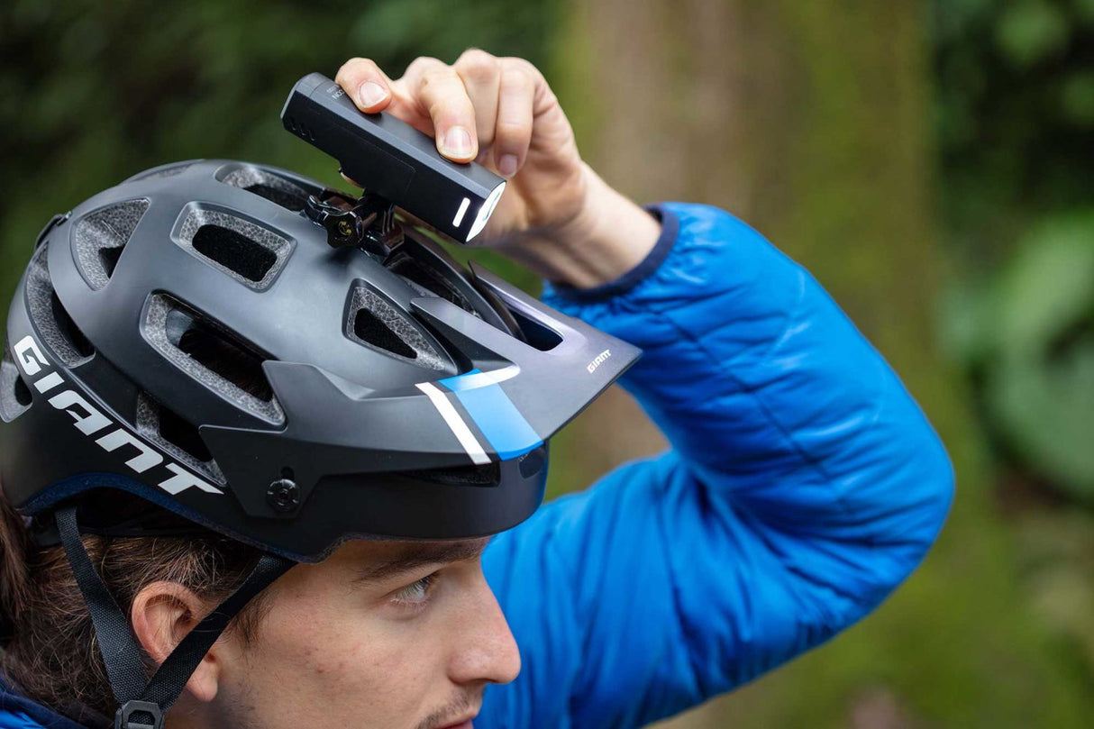 Giant Recon HL 1800 Cykellampa