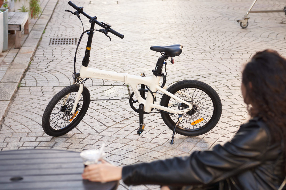 Hopfällbar elcykel ADO A20 AIR, vit