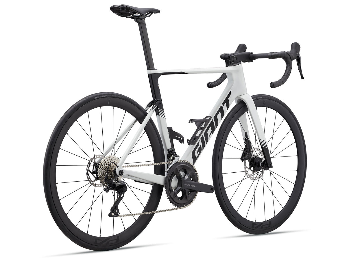 GIANT Propel Advanced 2 landsvägscykel visad från annan vinkel