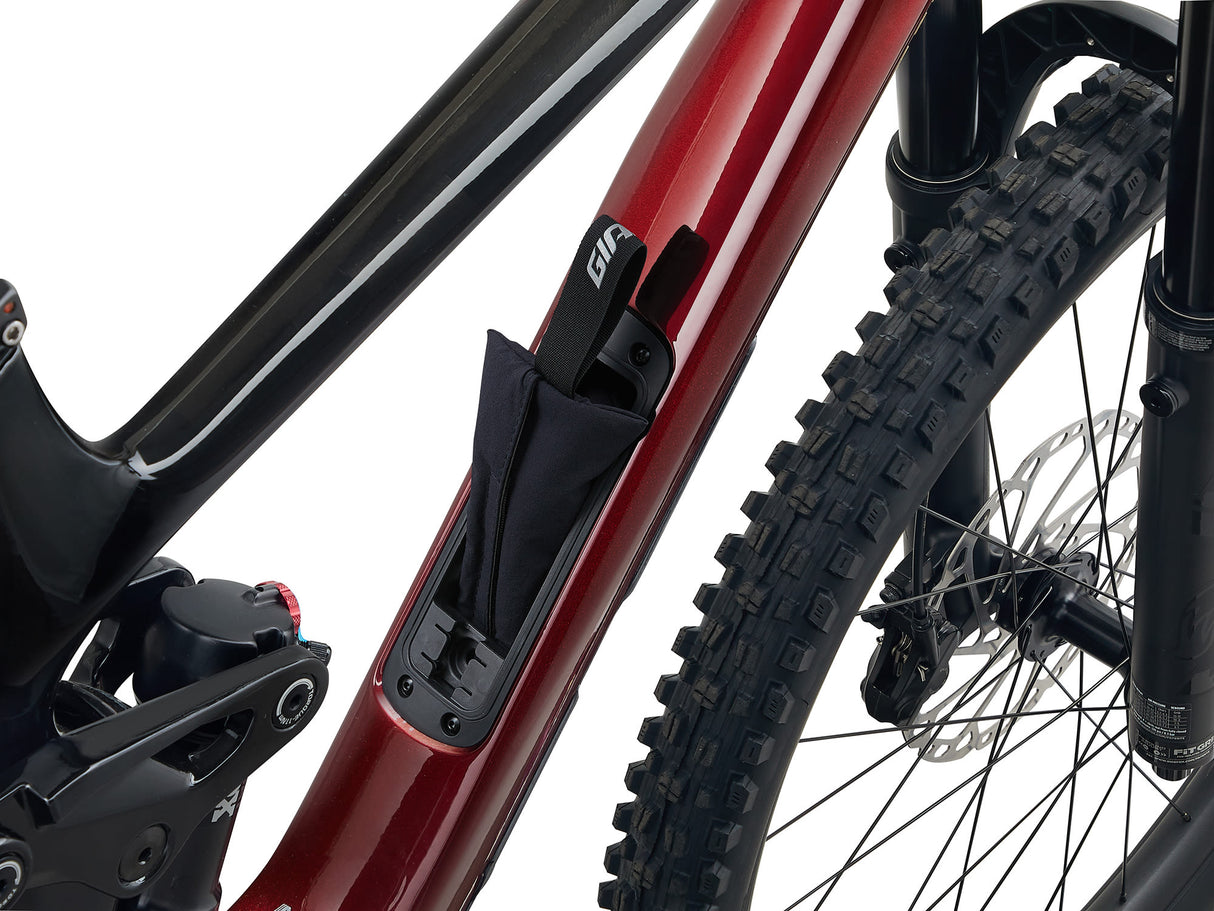 Mountainbike GIANT Reign Advanced 2, 29" Sangria/Carbon